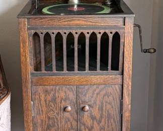Artophone Antique Phonograph St. Louis