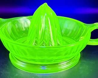 Uranium Glass Juicer Reamer