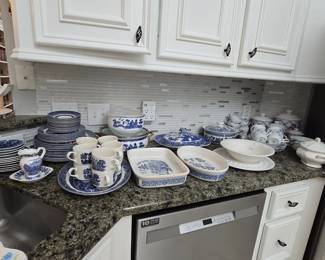 Blue & white dish collection ... several patterns