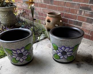 pair of ceramic planters / pots