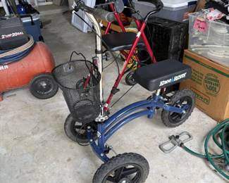 knee-scooter