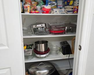 microwave, pantry items, can food +++