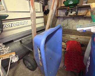 Wheel barrel 