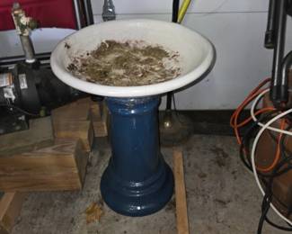 Bird bath