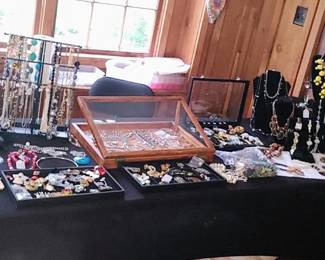 Thank God the jewelry is finally set up