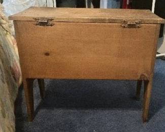 Pine dough box