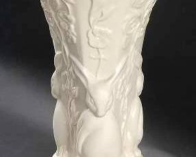Vintage Lenox Chelsea Crossing Bunny Vase