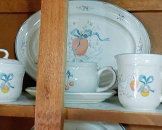Rare complete set of marmalade geese stoneware dishes