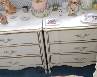 White French provincial chest of drawers/ dressers side tables