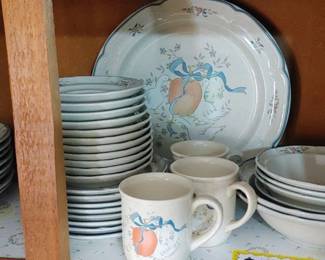 Huge set Geese Marmalad INTERNATIONAL TABLEWORKS STONEWARE dishes
