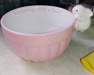 #2 Vintage Easter Rabbit Hallmark Bowl SOMEBUNNY NEEDS A TREAT!