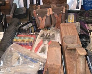 2 Antique Planes - Gun Tools