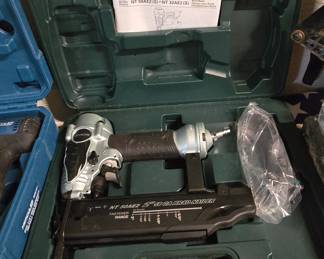Hitachi Brad Nailer
