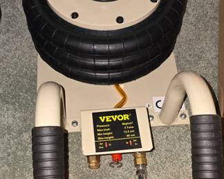 VEVOR 3-Ton Triple Bag Pneumatic Air Jack - Brand New 
