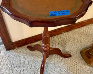 Redwood Rnd 12.5 Rnd x 20.”h accent table