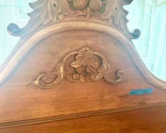 Close up of Full head board 