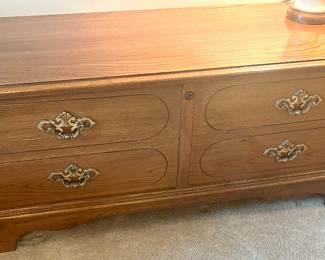 Lane hope chest with cedar lining 44w x 16s x 17”h $75