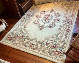 flush floral area rug 60”x 97” $100