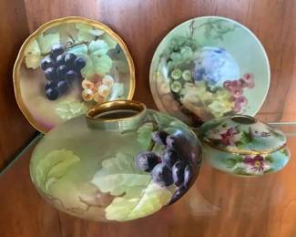 BE192Vintage Hand Painted Italian Porcelain