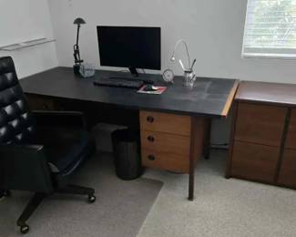 BE184Office furniture and more desk, filing cabinet, chair and more