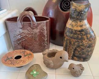 BE131Ceramic And Stoneware Decor