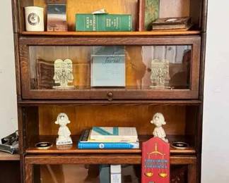 BE176Lawyers Bookcase, Jury Selection And More