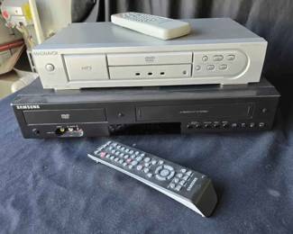 BE243Magnavox DVD and Samsung DVDVHS Combo