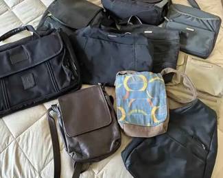 BE339Travel Purses  Backpacks Featuring Baggallini Bags
