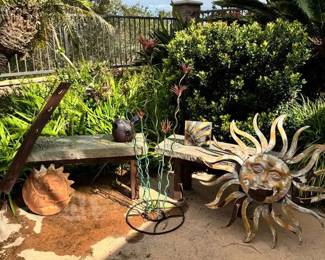 BE117Outdoor Benches And Decor
