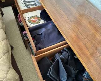 BE324Mens And Womens Clothing Mystery Lot