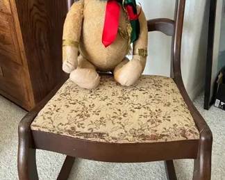 BE342VVintage Bear And Rocker