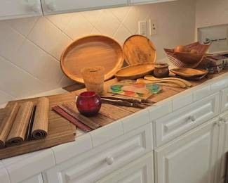 BE299Asian Bowls And Spoons With All That And More