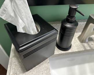 Set of Kleenex/hand soap $8 pr