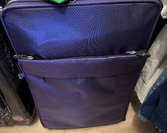 IT Luggage suitcase; $18