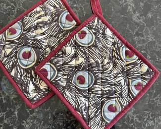 Pair of potholders $4