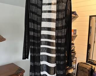 Women’s clothing $5 ea; most size small and medium