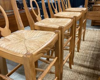 4 Matching bar stools
