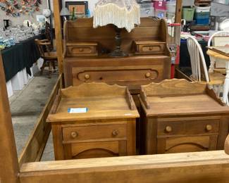 Beautiful Pine bedroom set.