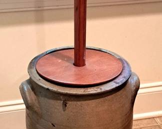 CROCK BUTTER CHURN