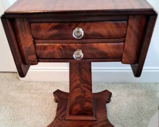 EMPIRE TABLE 