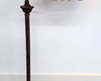 FLOOR LAMP