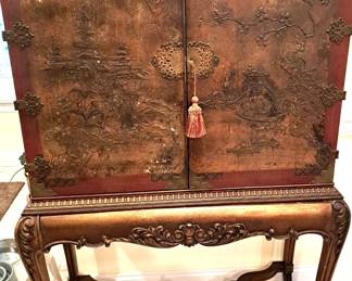 BEAUTIFUL ASIAN CABINET 