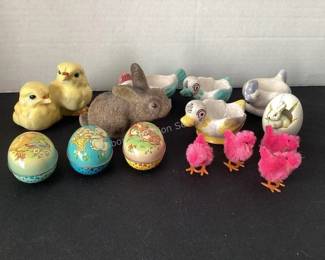 Vintage Easter collectibles