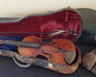 LU182Vintage Guitar And Violin Mystery Lot 