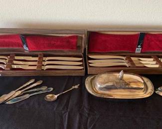 LU126Gerber Steak Knives  Plated Accessories