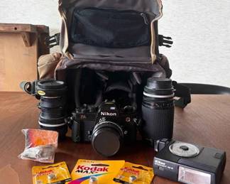 LU156Nikon FA 35mm film camera With Bag 