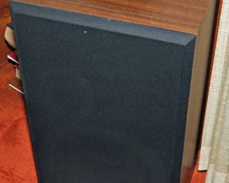 Pair of Jensen Acoustic Suspension 3120 Spealers 