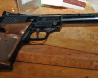 Crossman Powermatic BB Air Pistol