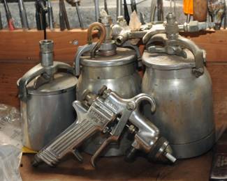 Paint Sprayer Gun and Canisters 