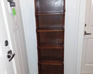 Knick-knack shelf